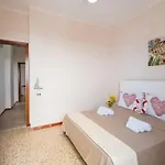 Vakantiehuis The Blue Panoramic Penthouse *