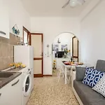 The Blue Panoramic Penthouse Vakantiehuis Porto Cesareo